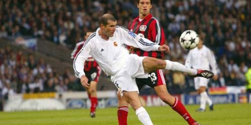 The Rise and Reign of Zinedine Zidane: From Marseille to Real Madrid